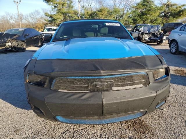 1ZVBP8EN7A5167240 - 2010 FORD MUSTANG BLUE photo 5