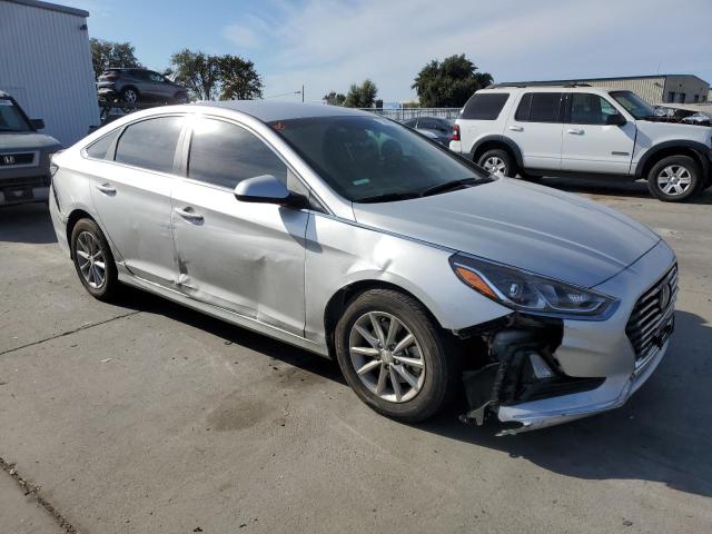 5NPE24AA2JH715915 - 2018 HYUNDAI SONATA ECO SILVER photo 4