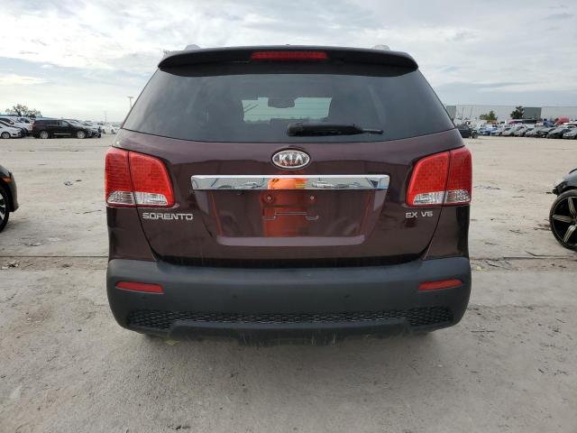 5XYKU4A28BG070640 - 2011 KIA SORENTO EX BURGUNDY photo 6