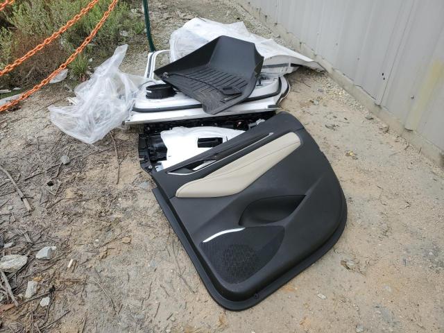 5GAERBKW2JJ179129 - 2018 BUICK ENCLAVE ESSENCE 白色 照片 13