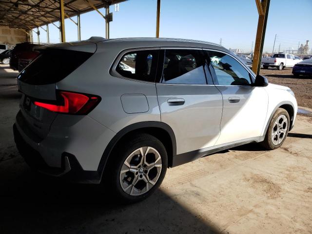 WBX73EF09P5X46490 - 2023 BMW X1 XDRIVE28I WHITE photo 3