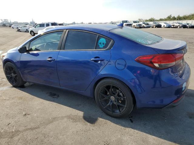 3KPFK4A72JE266698 - 2018 KIA FORTE LX BLUE photo 2