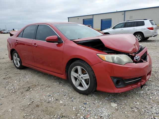 4T1BF1FKXDU698925 - 2013 TOYOTA CAMRY L RED photo 4