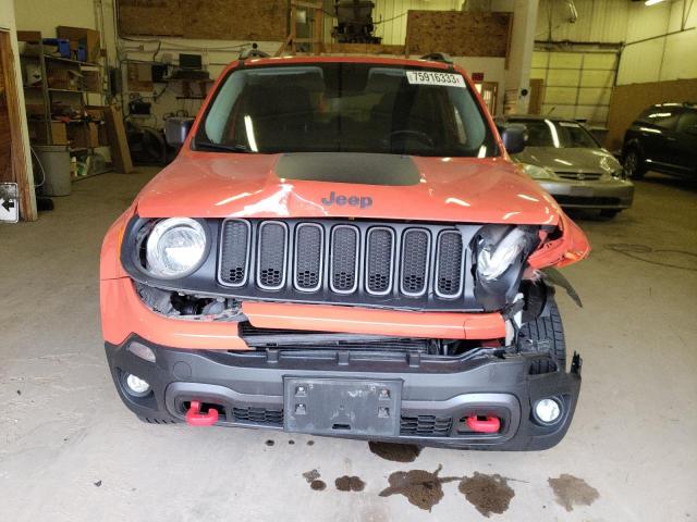 ZACCJBCT6FPC12612 - 2015 JEEP RENEGADE TRAILHAWK ORANGE photo 5