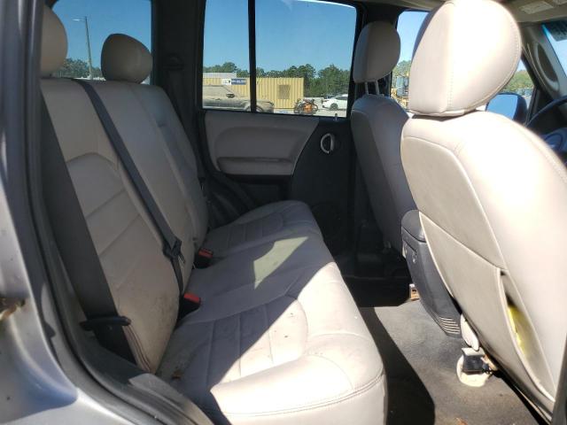 1J4GL38K93W729896 - 2003 JEEP LIBERTY RENEGADE SILVER photo 11