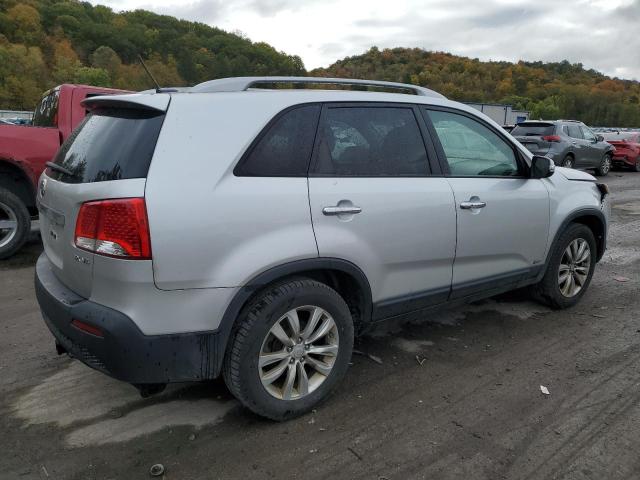 5XYKUDA24BG094336 - 2011 KIA SORENTO EX SILVER photo 3