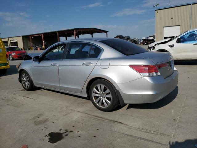 1HGCP2F73CA024883 - 2012 HONDA ACCORD EX SILVER photo 2