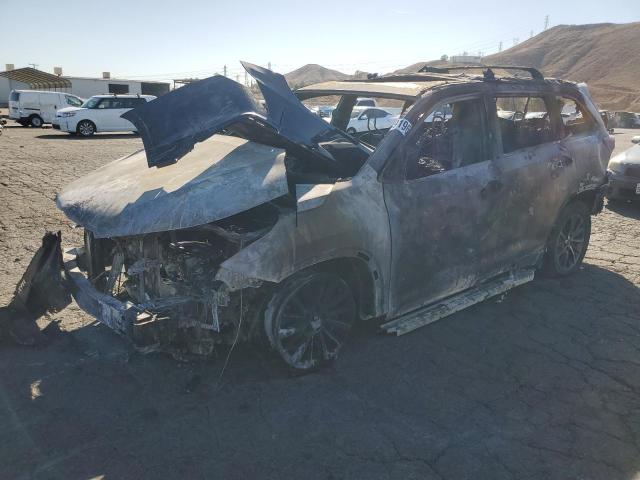 5TDKZRFH3JS550128 - 2018 TOYOTA HIGHLANDER SE BURN photo 1