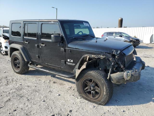 1J4GB39137L126443 - 2007 JEEP WRANGLER X BLACK photo 4