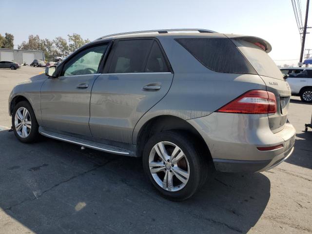 4JGDA5JB8FA446021 - 2015 MERCEDES-BENZ ML 350 GRAY photo 2