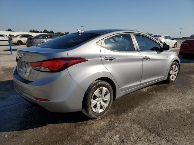 5NPDH4AE3GH717730 - 2016 HYUNDAI ELANTRA SE SILVER photo 3