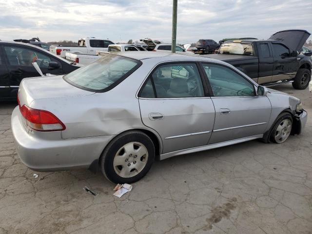 1HGCG16522A070938 - 2002 HONDA ACCORD EX SILVER photo 3