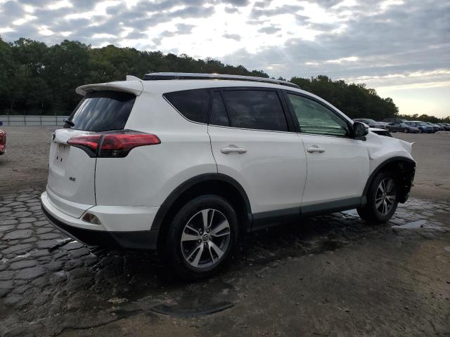 JTMWFREV5HJ115443 - 2017 TOYOTA RAV4 XLE WHITE photo 3