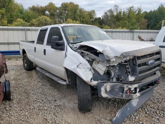 1FTSW21549EA93618 - 2009 FORD F250 SUPER DUTY WHITE photo 4