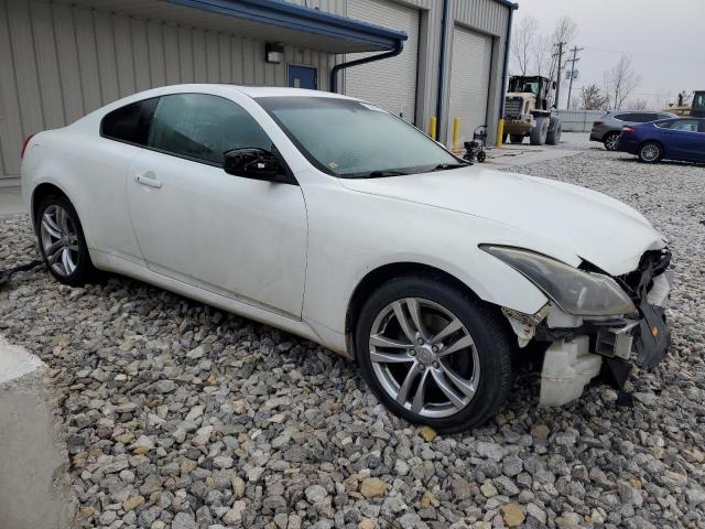 JNKCV64F09M651097 - 2009 INFINITI G37 WHITE photo 4