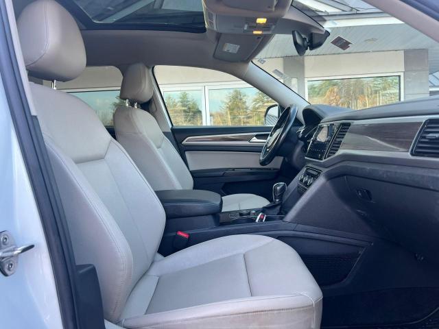 1V2MR2CAXJC517845 - 2018 VOLKSWAGEN ATLAS SEL WHITE photo 5