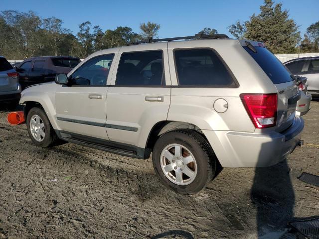 1J8GS48K68C246561 - 2008 JEEP GRAND CHER LAREDO SILVER photo 2