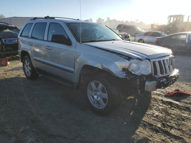 1J8GS48K68C246561 - 2008 JEEP GRAND CHER LAREDO SILVER photo 4