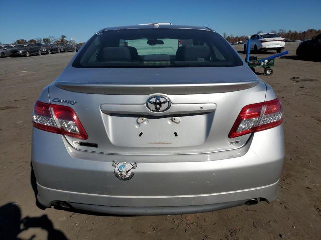 4T1BF3EK3BU194534 - 2011 TOYOTA CAMRY BASE GRAY photo 6