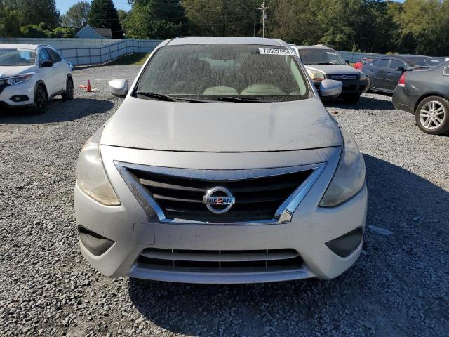 3N1CN7AP1JL806861 - 2018 NISSAN VERSA S SILVER photo 5