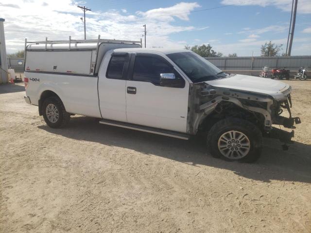 1FTVX1EFXBKD92545 - 2011 FORD F150 SUPER CAB WHITE photo 4