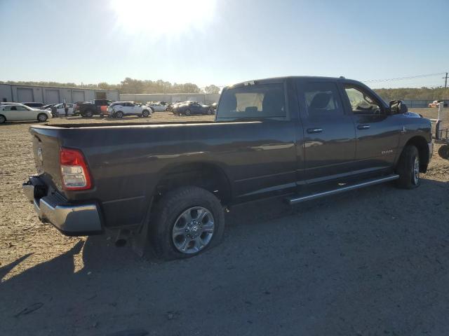 3C63R3HL3KG610208 - 2019 RAM 3500 BIG HORN GRAY photo 3