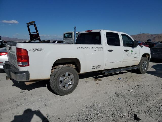 1GT423CG1BF196181 - 2011 GMC SIERRA K3500 SLE WHITE photo 3