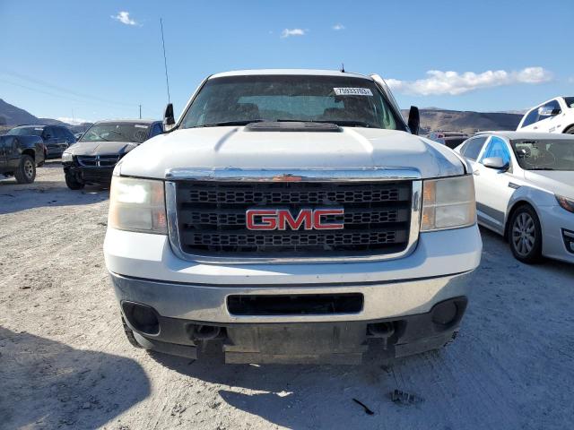 1GT423CG1BF196181 - 2011 GMC SIERRA K3500 SLE WHITE photo 5