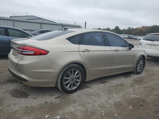 3FA6P0HD9HR332386 - 2017 FORD FUSION SE GOLD photo 3