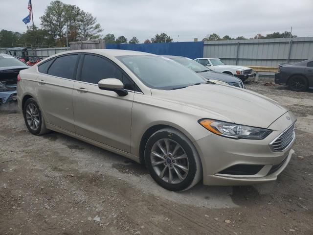 3FA6P0HD9HR332386 - 2017 FORD FUSION SE GOLD photo 4