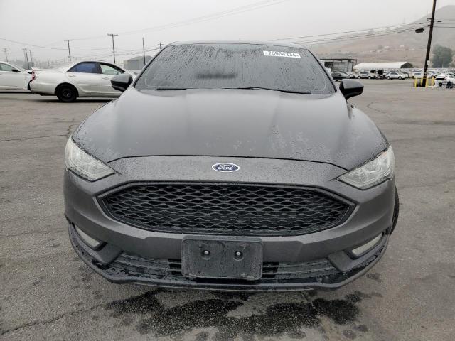 3FA6P0HD0HR312818 - 2017 FORD FUSION SE CHARCOAL photo 5