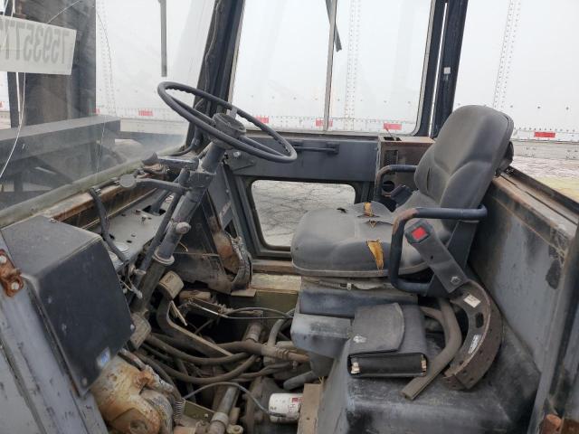 Y1015417003CB - 1988 CLAR FORKLIFT GREEN photo 6