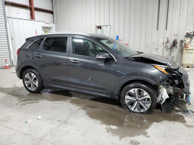 KNDCC3LG2N5160602 - 2022 KIA NIRO S GRAY photo 4