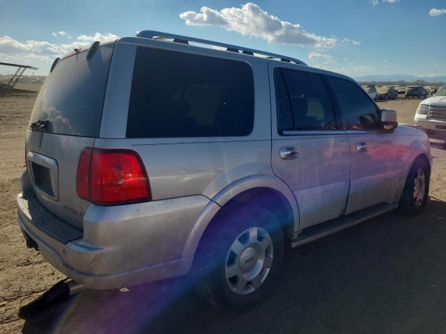 5LMFU27526LJ19597 - 2006 LINCOLN NAVIGATOR 银色 照片 3