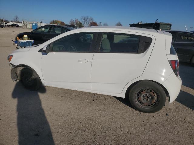 1G1JA6SH2G4108851 - 2016 CHEVROLET SONIC LS WHITE photo 2