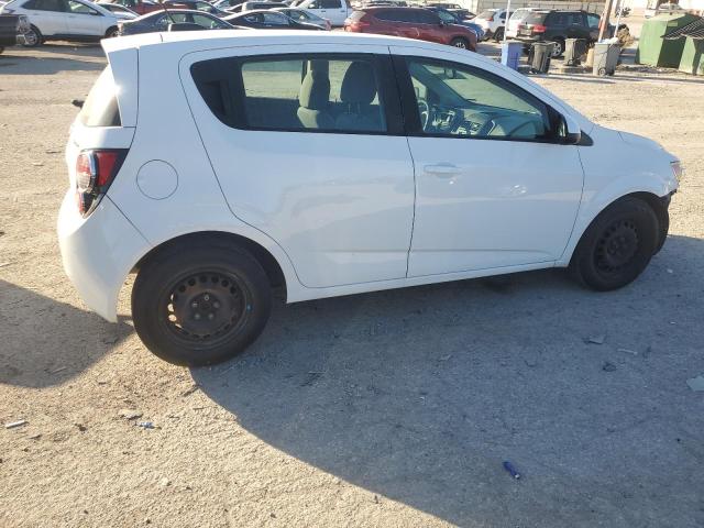 1G1JA6SH2G4108851 - 2016 CHEVROLET SONIC LS WHITE photo 3