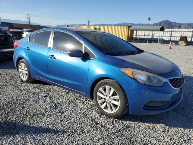 KNAFX4A62F5278052 - 2015 KIA FORTE LX BLUE photo 4