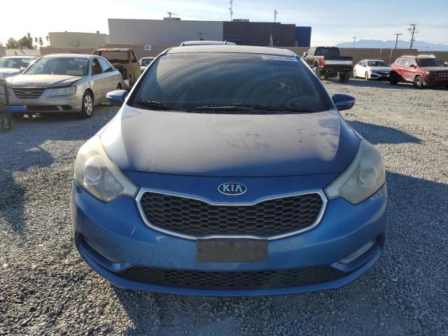 KNAFX4A62F5278052 - 2015 KIA FORTE LX BLUE photo 5