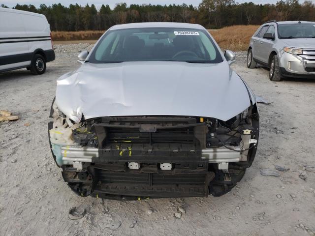 1FA6P0H76F5109135 - 2015 FORD FUSION SE SILVER photo 5