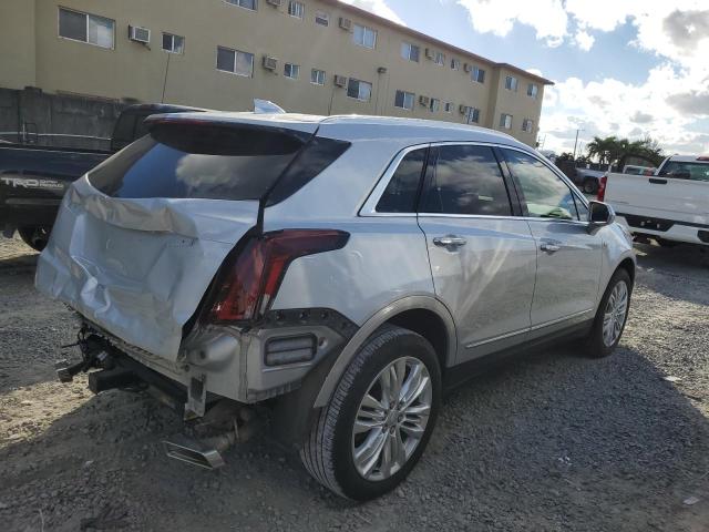 1GYKNERS5JZ121819 - 2018 CADILLAC XT5 PREMIUM LUXURY SILVER photo 3