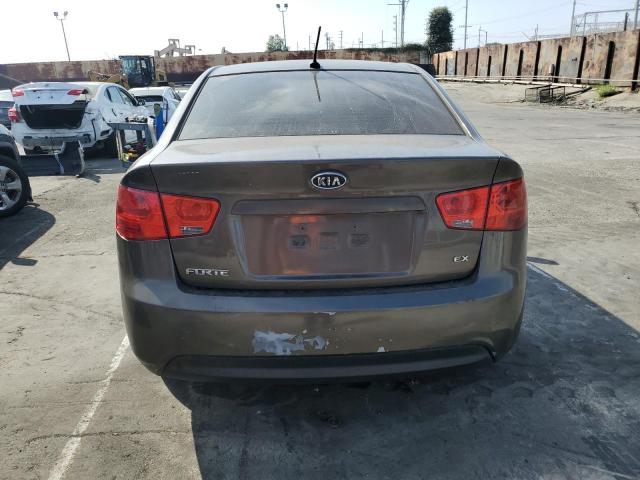 KNAFU4A23C5563070 - 2012 KIA FORTE EX CHARCOAL photo 6