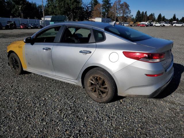 5XXGT4L32LG392694 - 2020 KIA OPTIMA LX SILVER photo 2