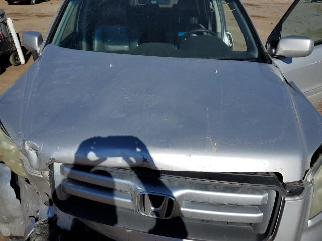 2HKYF18686H518174 - 2006 HONDA PILOT EX SILVER photo 11