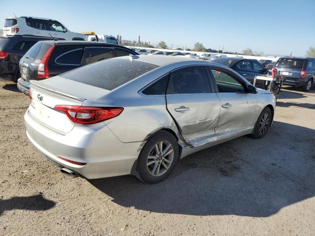 5NPE24AF0FH203833 - 2015 HYUNDAI SONATA SE SILVER photo 3