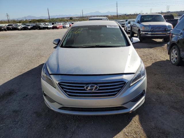 5NPE24AF0FH203833 - 2015 HYUNDAI SONATA SE SILVER photo 5