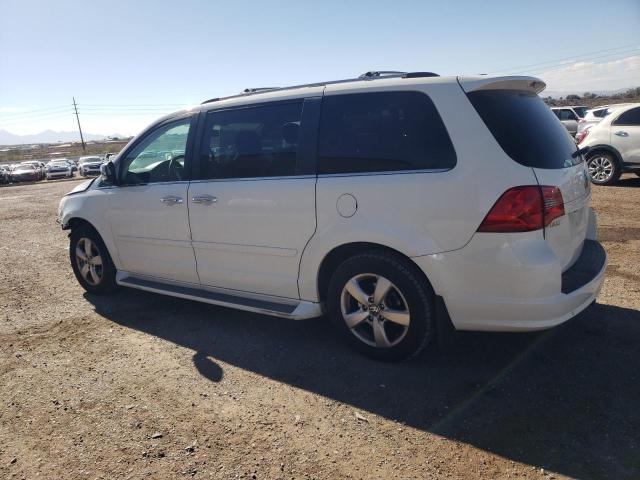 2V4RW6DX6AR218263 - 2010 VOLKSWAGEN ROUTAN SEL WHITE photo 2