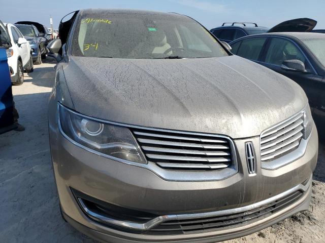 2LMTJ8LR4GBL79077 - 2016 LINCOLN MKX RESERVE Bej foto 5