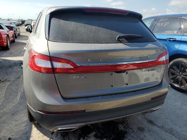 2LMTJ8LR4GBL79077 - 2016 LINCOLN MKX RESERVE Bej foto 6
