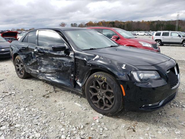 2C3CCAGG5KH649034 - 2019 CHRYSLER 300 S BLACK photo 4