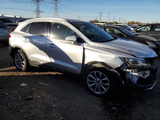 5LMCJ2C94HUL08608 - 2017 LINCOLN MKC SELECT فضي صورة 4